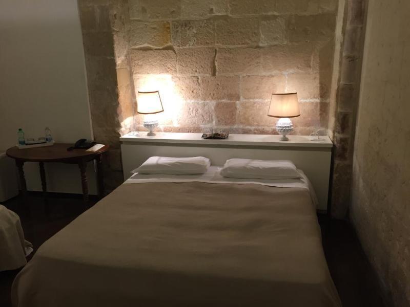 Palazzo Persone Dimora Storica Bed & Breakfast Lecce Exterior photo