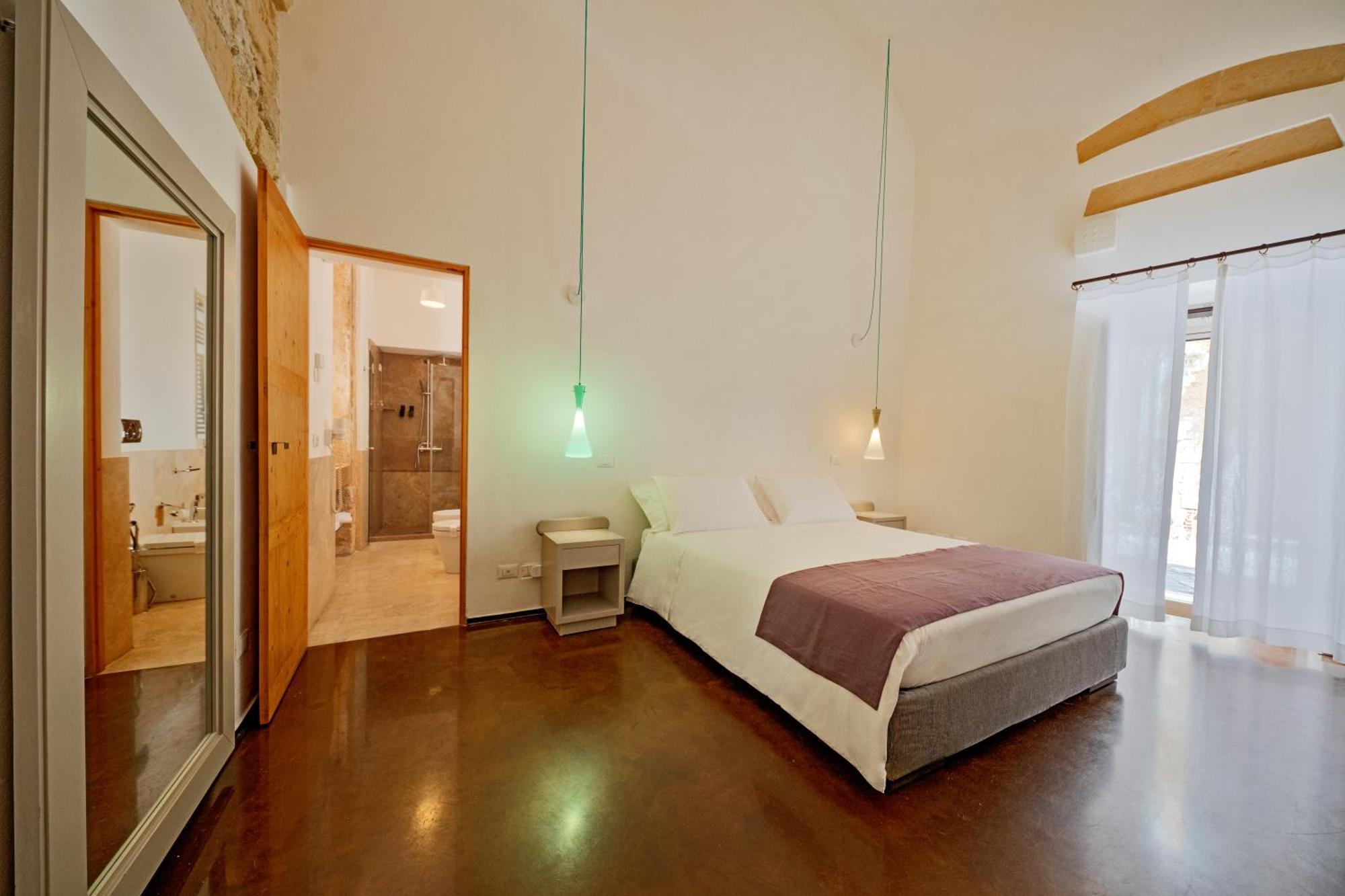 Palazzo Persone Dimora Storica Bed & Breakfast Lecce Exterior photo