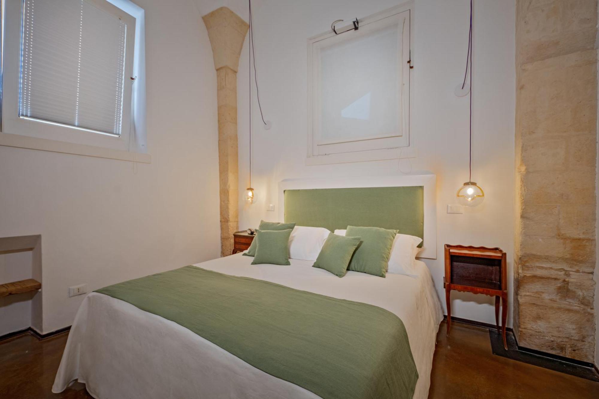 Palazzo Persone Dimora Storica Bed & Breakfast Lecce Exterior photo