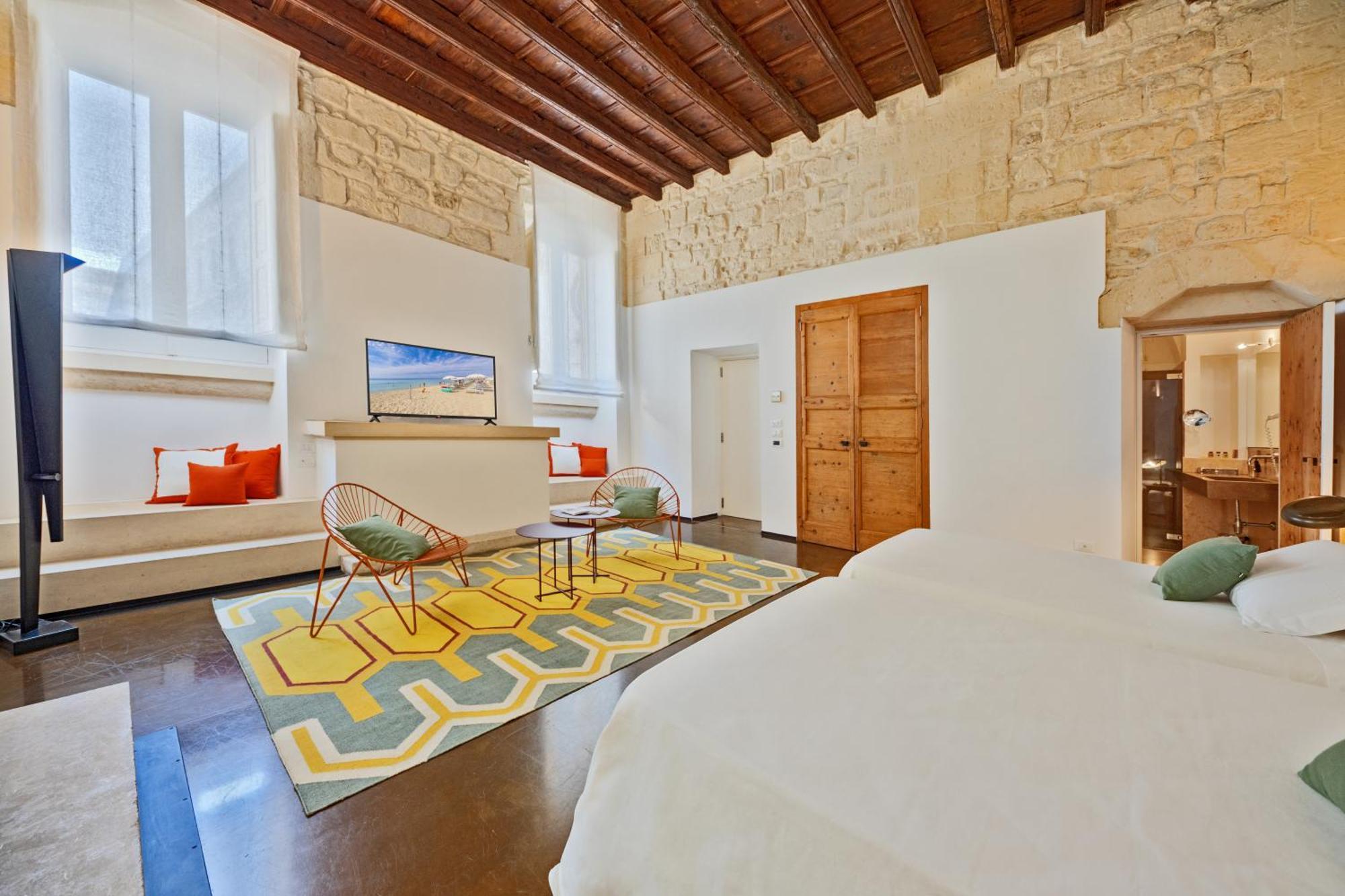 Palazzo Persone Dimora Storica Bed & Breakfast Lecce Exterior photo