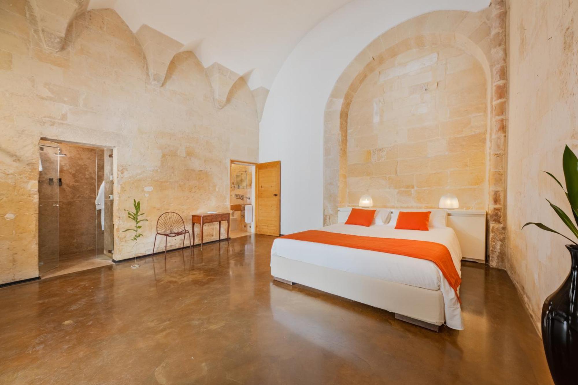 Palazzo Persone Dimora Storica Bed & Breakfast Lecce Exterior photo