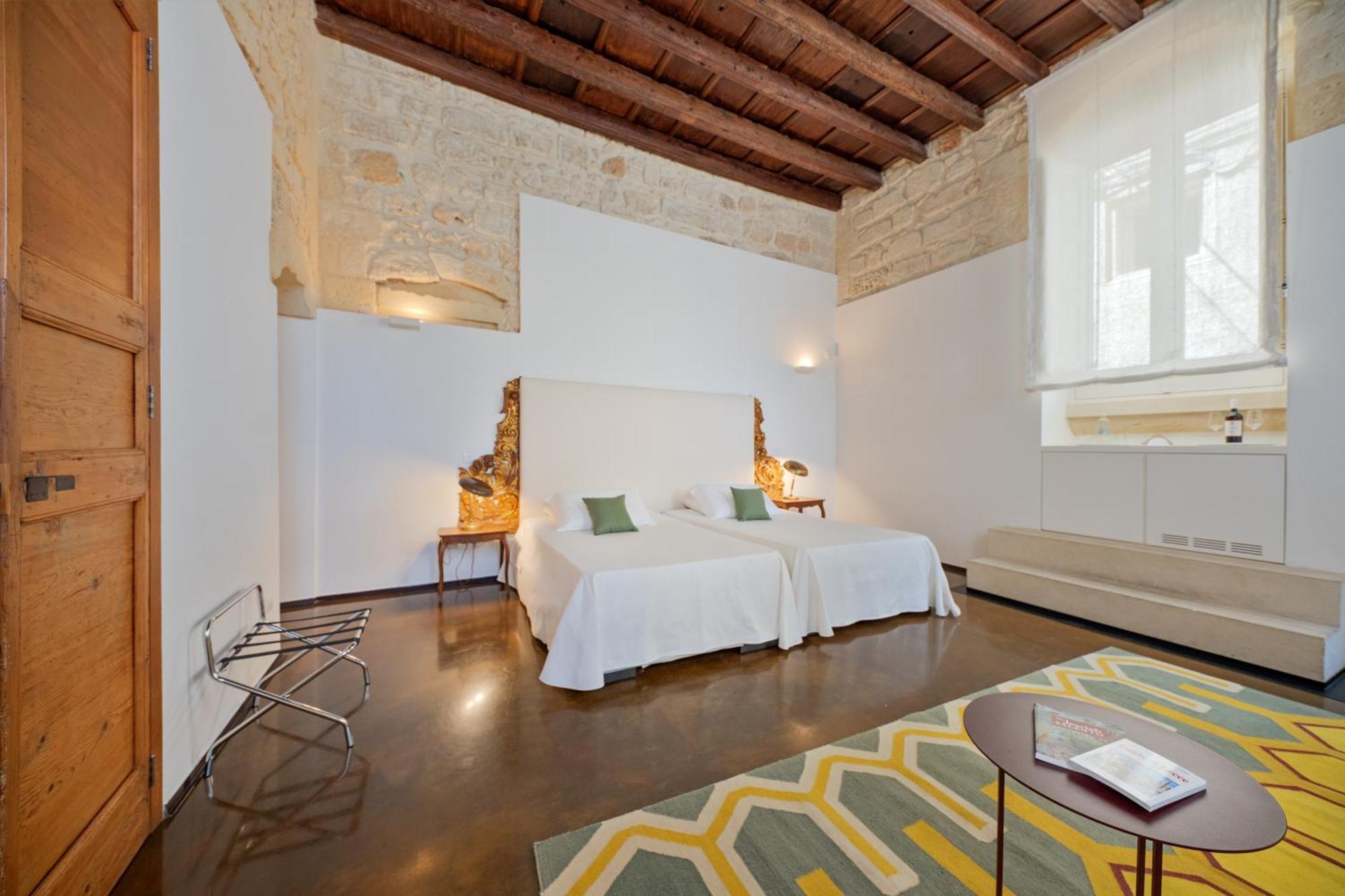 Palazzo Persone Dimora Storica Bed & Breakfast Lecce Exterior photo