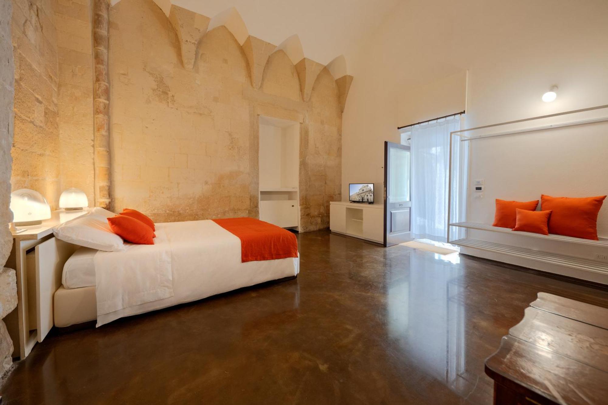 Palazzo Persone Dimora Storica Bed & Breakfast Lecce Exterior photo