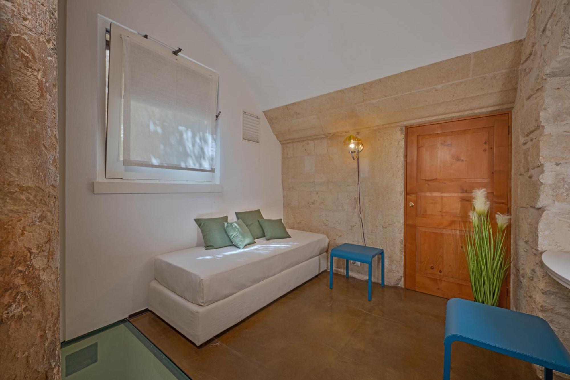 Palazzo Persone Dimora Storica Bed & Breakfast Lecce Exterior photo